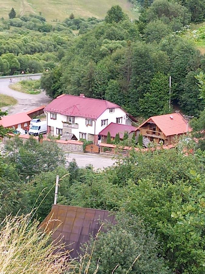 Затишний Будиночок Bukovets 外观 照片